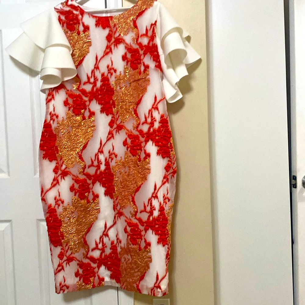 Great dress for a special occasion or two. It’s an easy fit and curvey!